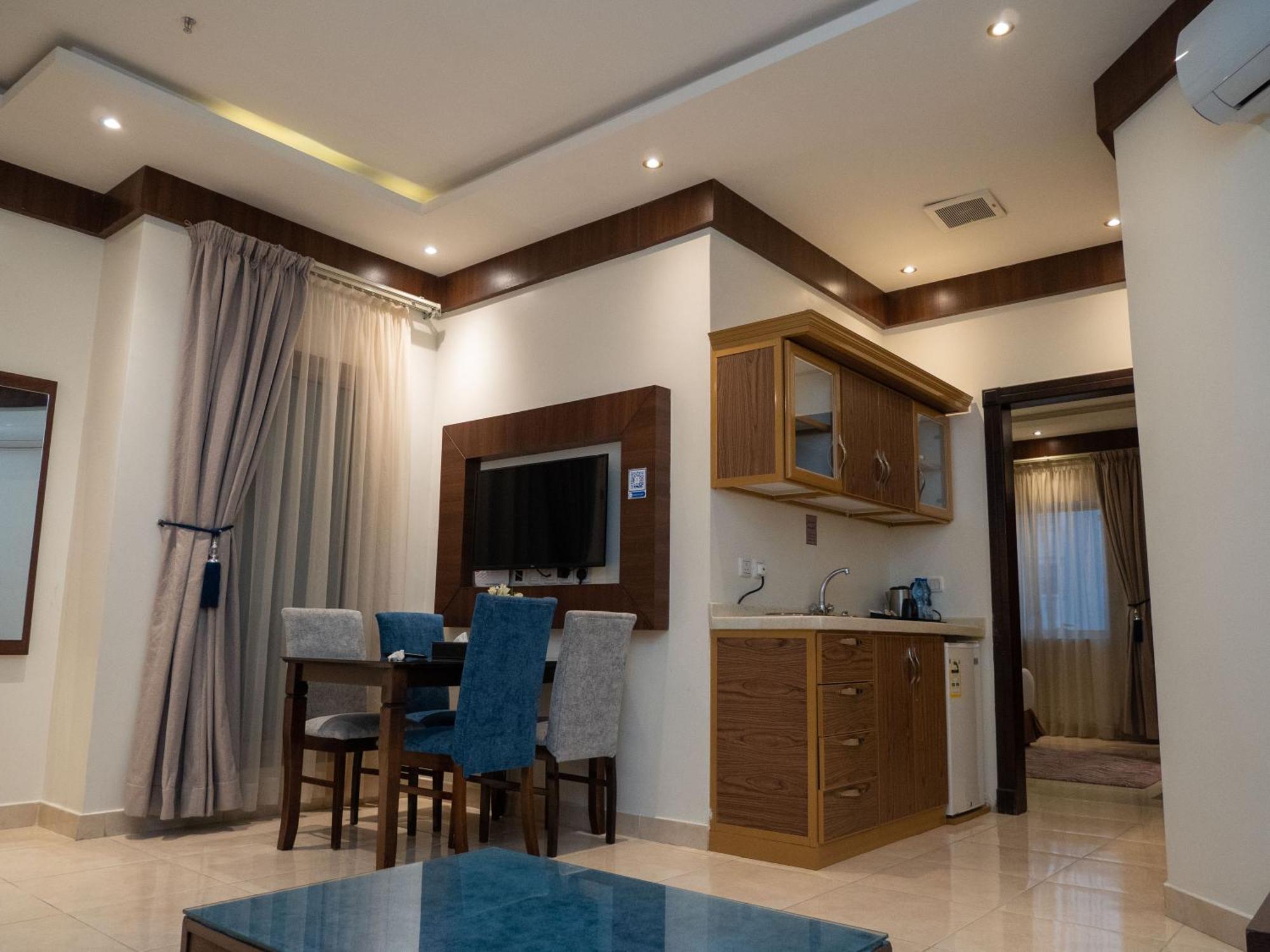 Innyar Hotel Riyadh Exterior photo